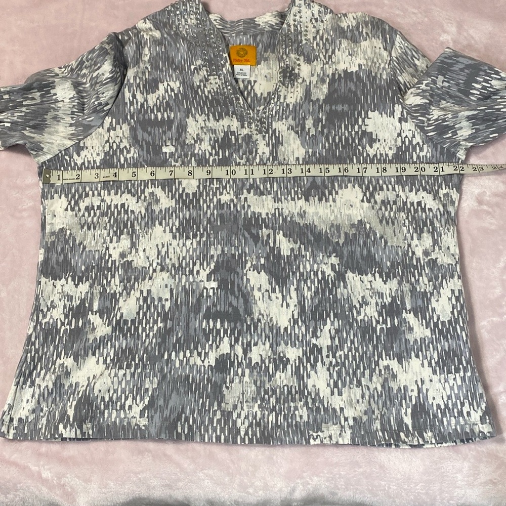 Ruby Rd Gray and White Patterned Blouse - Picture 3 of 9